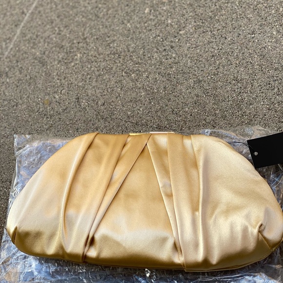 CLUTCH WITH RHINESTONE
MADE IN ITALY - Picture 3 of 4